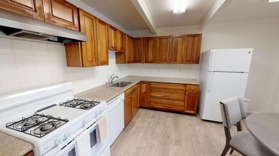 762 Hamilton Ave in Menlo Park, CA - Building Photo - Building Photo