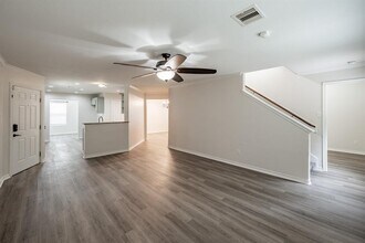9917 Kingfisher Dr in Conroe, TX - Building Photo - Building Photo
