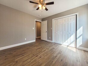 1207 E 10th Ave in Corsicana, TX - Building Photo - Building Photo