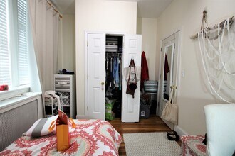 1999 Commonwealth Ave, Unit 5 in Boston, MA - Foto de edificio - Building Photo