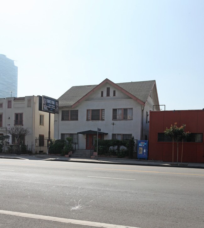 1230 W 8th St in Los Angeles, CA - Foto de edificio - Building Photo