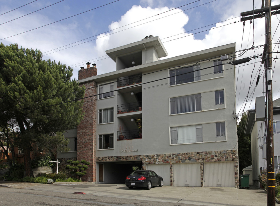 The Continental in Oakland, CA - Building Photo