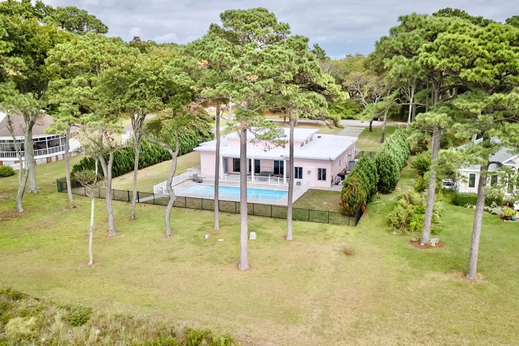 4037 Bluff Ln in Cape Charles, VA - Building Photo