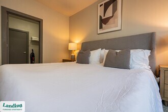 1415 N Main Ave, Unit 1319 in San Antonio, TX - Building Photo - Building Photo