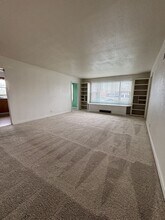 512 1/2-417 1/2 16th St W in Billings, MT - Building Photo - Building Photo