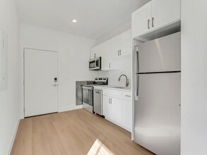 3517 N 16th St in Philadelphia, PA - Foto de edificio - Building Photo