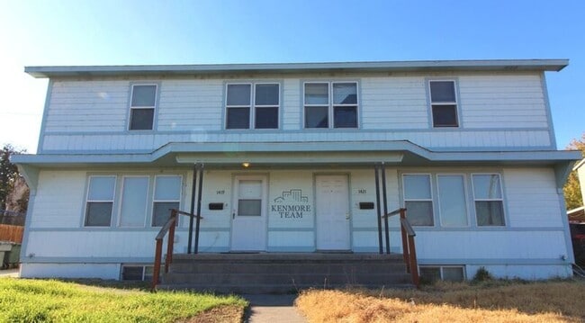 property at 1419 Jadwin Ave
