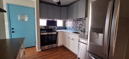 3676 Lower Honoapiilani Rd in Lahaina, HI - Building Photo - Building Photo