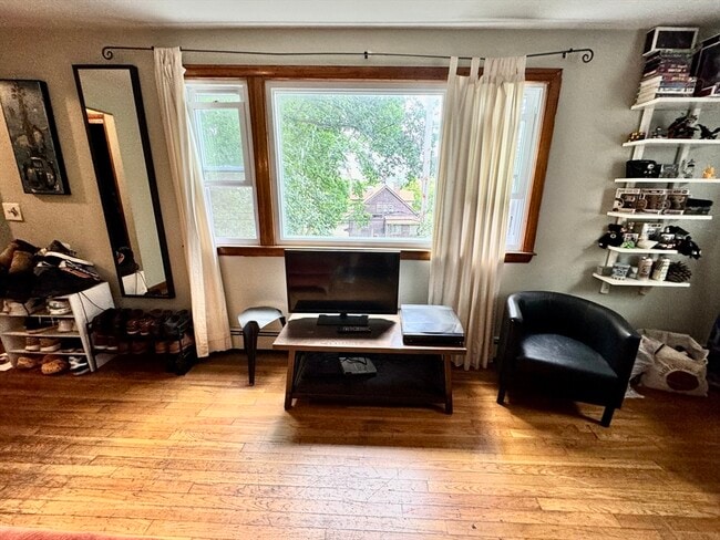 64 Ridgemont St, Unit 2