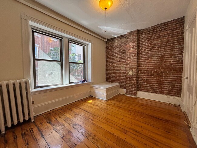53 Joy St, Unit 1