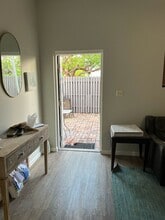 823 NE 19th Ave, Unit 1 in Fort Lauderdale, FL - Building Photo - Building Photo