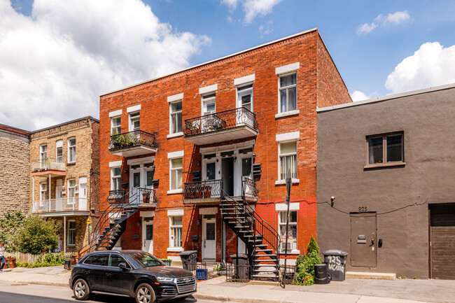 941 Lacasse Rue in Montréal, QC - Building Photo - Building Photo