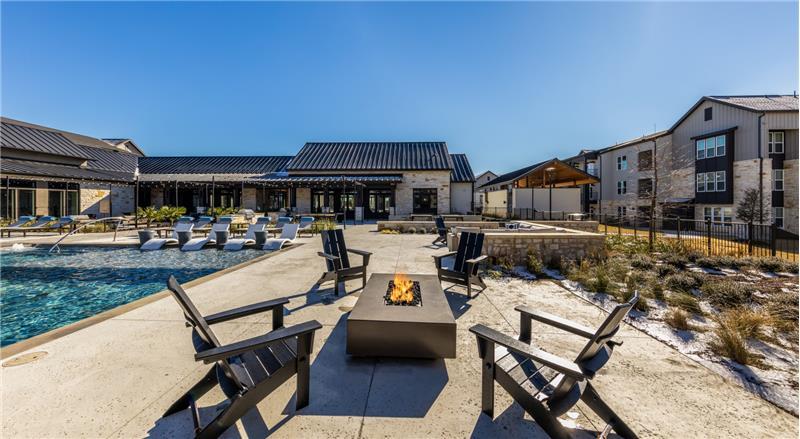 6001 Ed Bluestein Blvd in Austin, TX - Building Photo