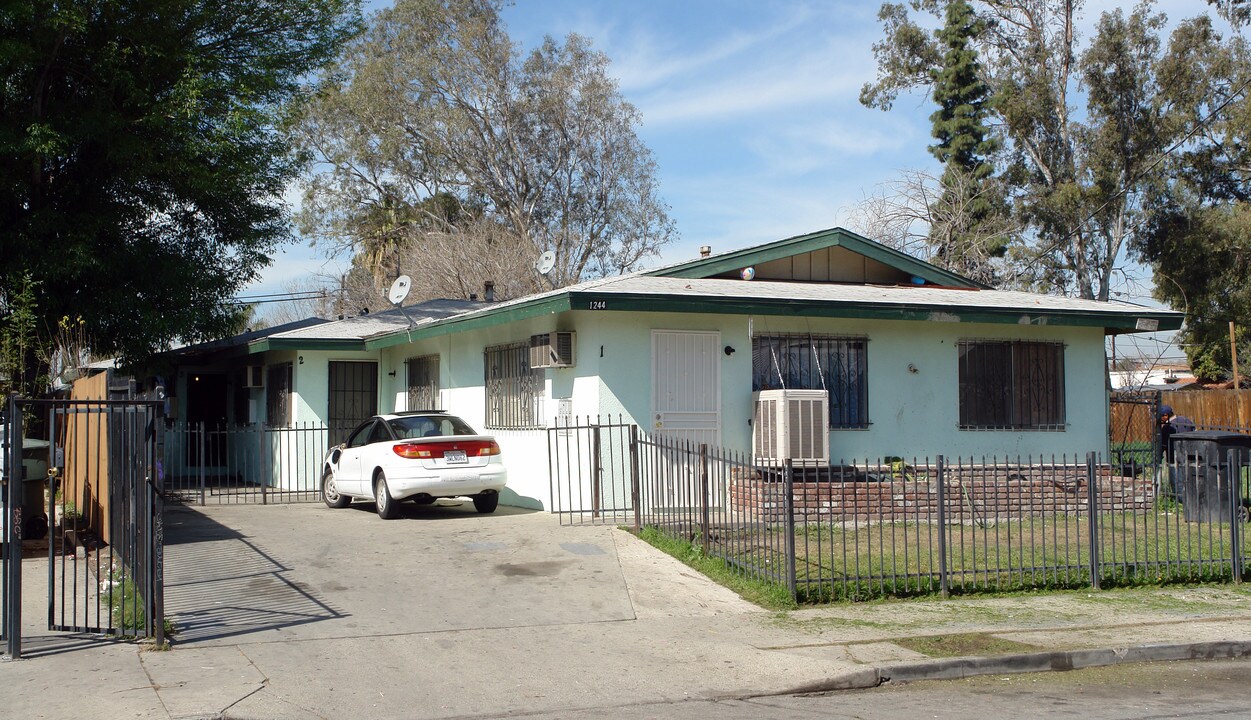 1244 Wall Ave in San Bernardino, CA - Building Photo