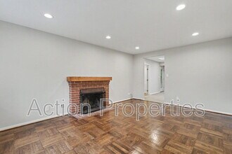 3471 South Ct in Palo Alto, CA - Building Photo - Building Photo