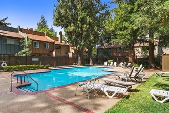 412 Alvarado Ave in Davis, CA - Building Photo - Building Photo