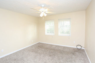 Parkside Apartments in Jeffersonville, IN - Building Photo - Interior Photo