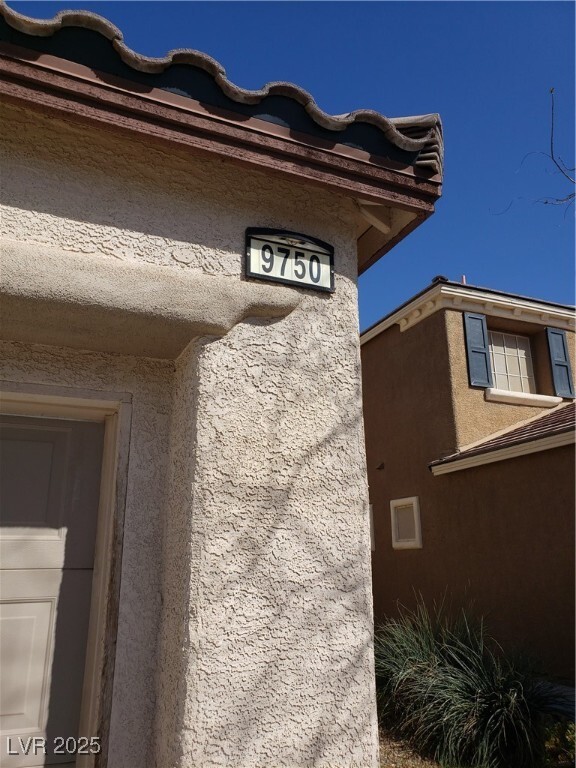 9750 Pan Falls St in Las Vegas, NV - Building Photo - Building Photo