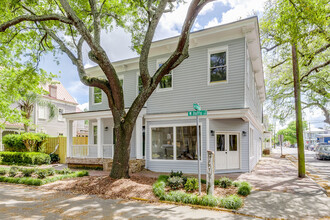 221 W Duffy St in Savannah, GA - Building Photo - Building Photo