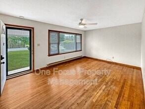 230 Hospital Dr in Lewisburg, PA - Building Photo - Building Photo
