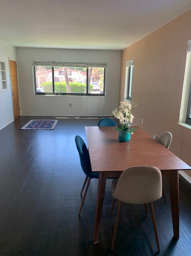 1975 SW 17th Ct in Miami, FL - Foto de edificio - Building Photo