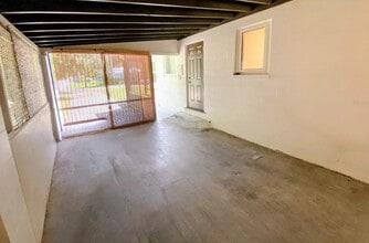 3826 Rilma Ave in Sarasota, FL - Foto de edificio - Building Photo