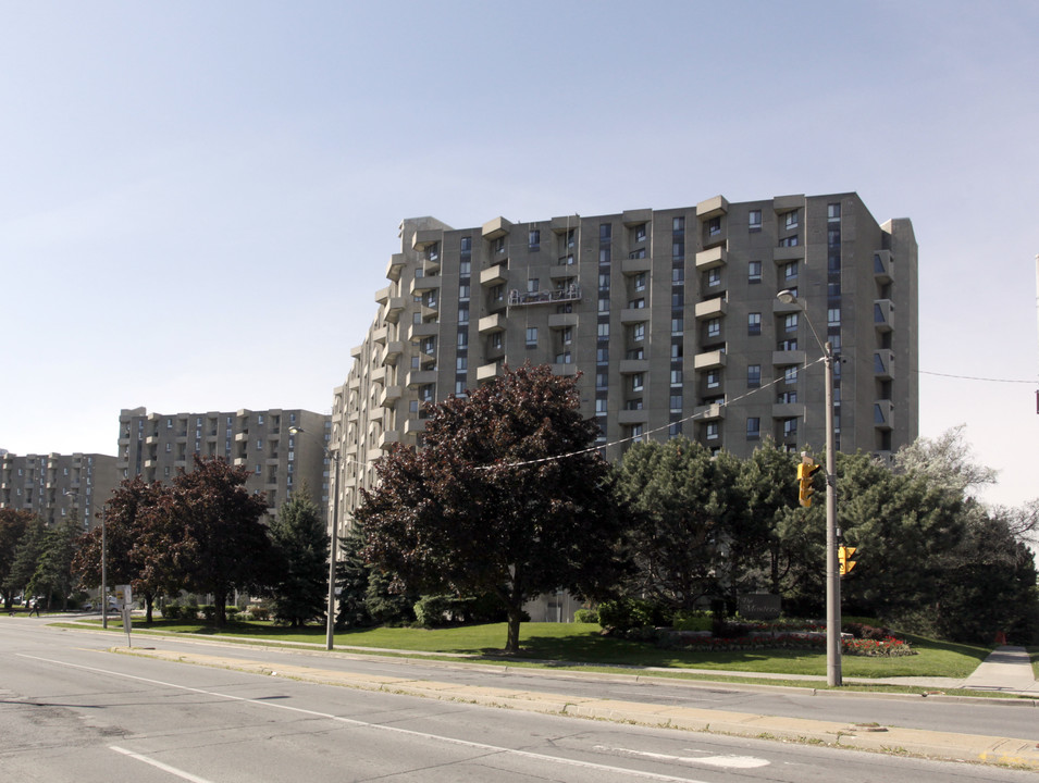 The Masters in Toronto, ON - Building Photo