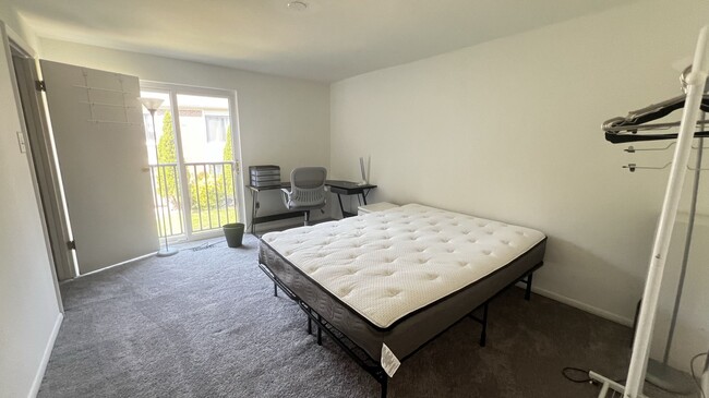 property at 3470 Plumtree Dr