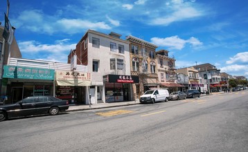 726-728 Clement St in San Francisco, CA - Building Photo - Building Photo