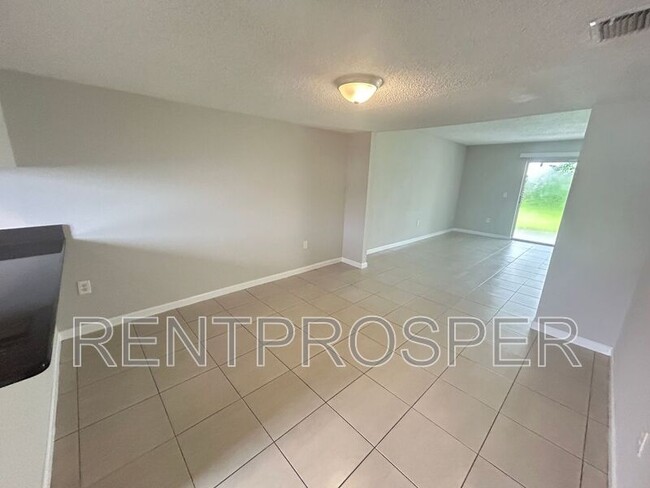 4351 S Semoran Blvd in Orlando, FL - Building Photo - Building Photo