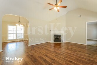 237 Silverstone Ln in Alabaster, AL - Building Photo - Building Photo