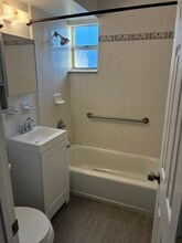 422 Columbus Ave, Unit #1 in New Smyrna Beach, FL - Building Photo - Building Photo