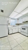 3619 SE 9th Pl, Unit 3 in Cape Coral, FL - Building Photo