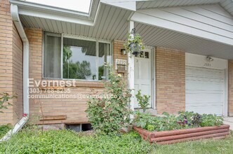 2895 S Ingalls Way in Denver, CO - Foto de edificio - Building Photo