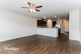 7215 Victorville Dr in Arcola, TX - Building Photo - Building Photo