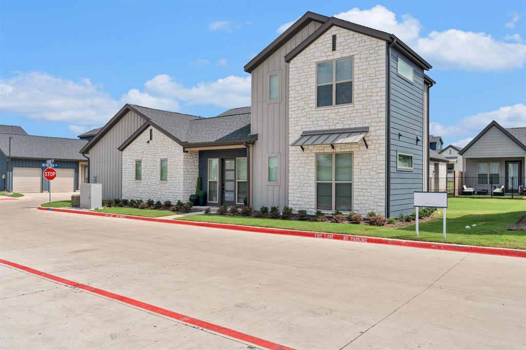 1756 Labrador Ln in Garland, TX - Building Photo