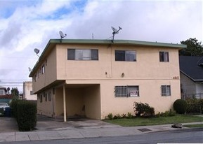 4517 W 18th St in Los Angeles, CA - Building Photo