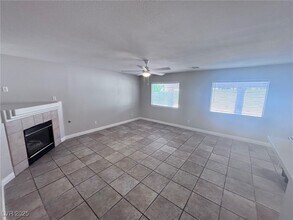 6125 Crystal Talon St in Las Vegas, NV - Building Photo - Building Photo