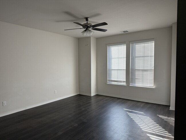 property at 1924 Buffalo Hill Dr