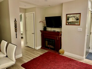 295 Wright Ave in Toronto, ON - Building Photo - Building Photo