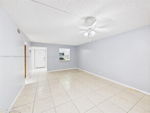 4113 NW 88th Ave, Unit 105 in Coral Springs, FL - Building Photo - Building Photo