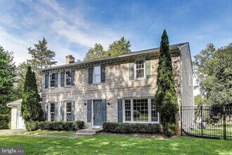 10323 Snowpine Way in Potomac, MD - Building Photo - Building Photo