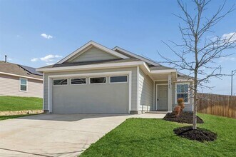 9700 Lafferty Ln in Fort Worth, TX - Building Photo - Building Photo