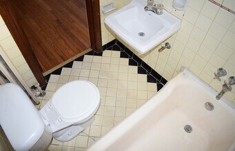 Ludlow 960 in Cincinnati, OH - Building Photo - Interior Photo