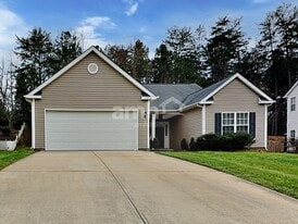 6736 Reedy Creek Rd in Charlotte, NC - Building Photo