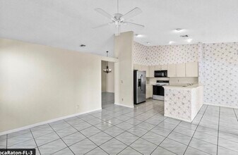 10001 Country Brook Rd in Boca Raton, FL - Building Photo - Building Photo