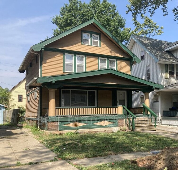 2048 W 89th St in Cleveland, OH - Building Photo