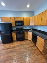 2212 N 16th St, Unit 2 in Philadelphia, PA - Building Photo - Building Photo