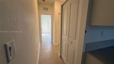 19538 SW 248th St in Florida City, FL - Building Photo - Building Photo