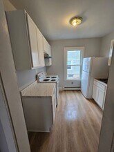 216 Vauxhall St in New London, CT - Building Photo - Building Photo